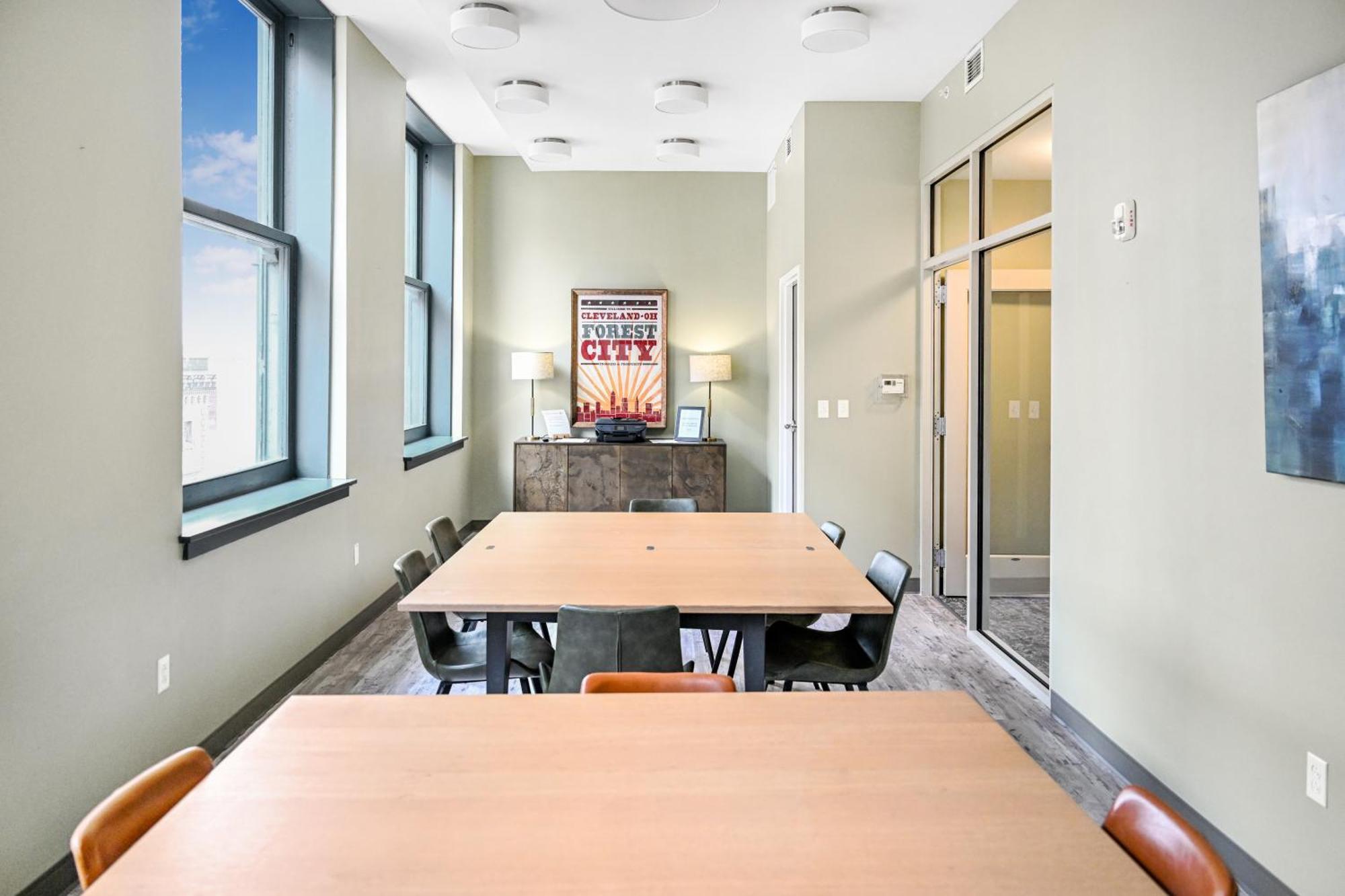 Heart Of Dt With Free Pool & Steam Plus Gym Luxe 812 Cleveland Bagian luar foto