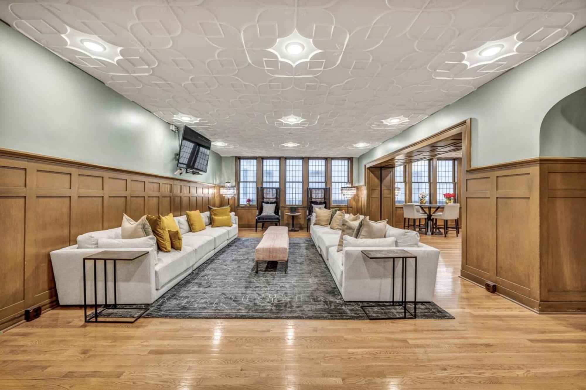 Heart Of Dt With Free Pool & Steam Plus Gym Luxe 812 Cleveland Bagian luar foto