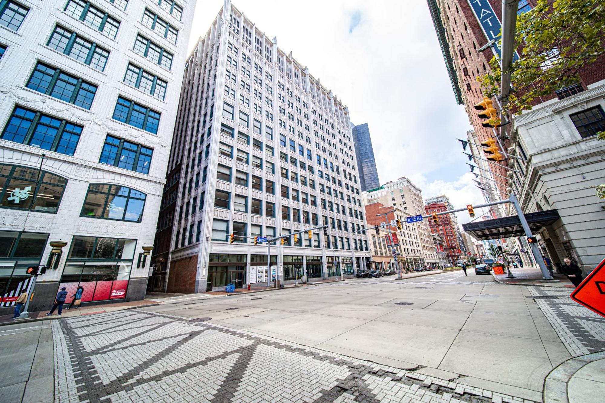 Heart Of Dt With Free Pool & Steam Plus Gym Luxe 812 Cleveland Bagian luar foto